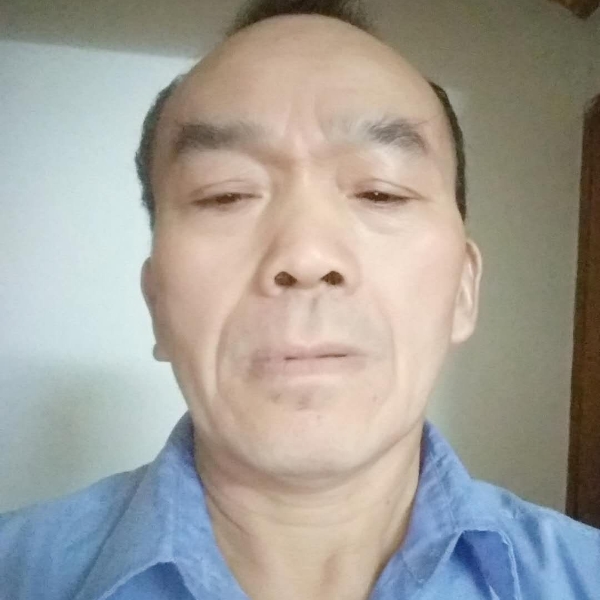 壮观回首鞋子的照片
