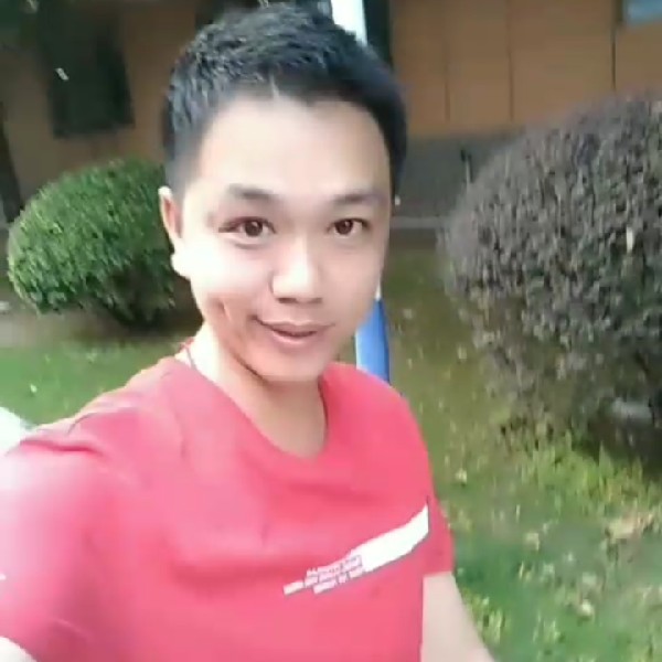 喜欢看电影的照片