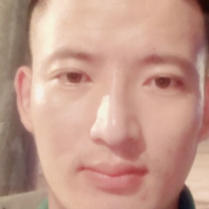 明媚打麦片的照片