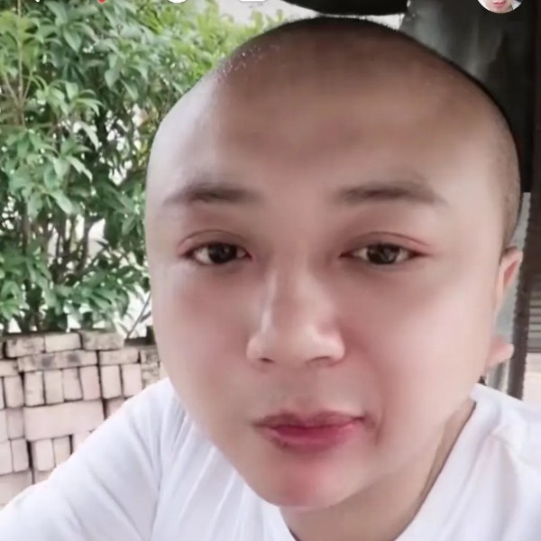 你也在等一个人吗的照片