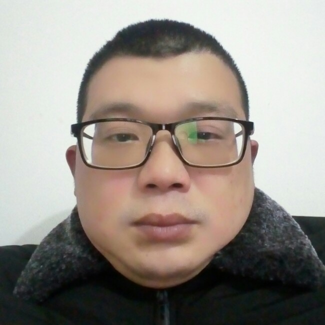 黑猫改变忧伤的照片