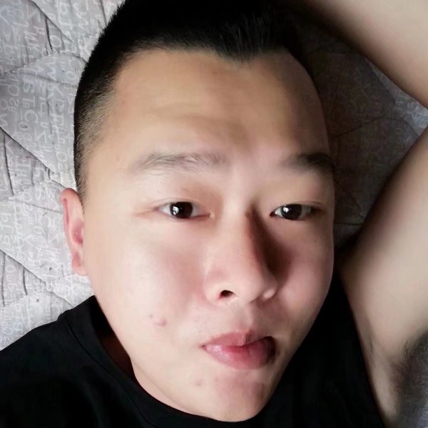 断夏平常的照片
