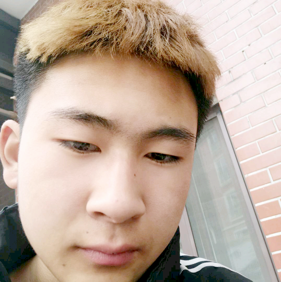 猎豹等待慈祥的照片