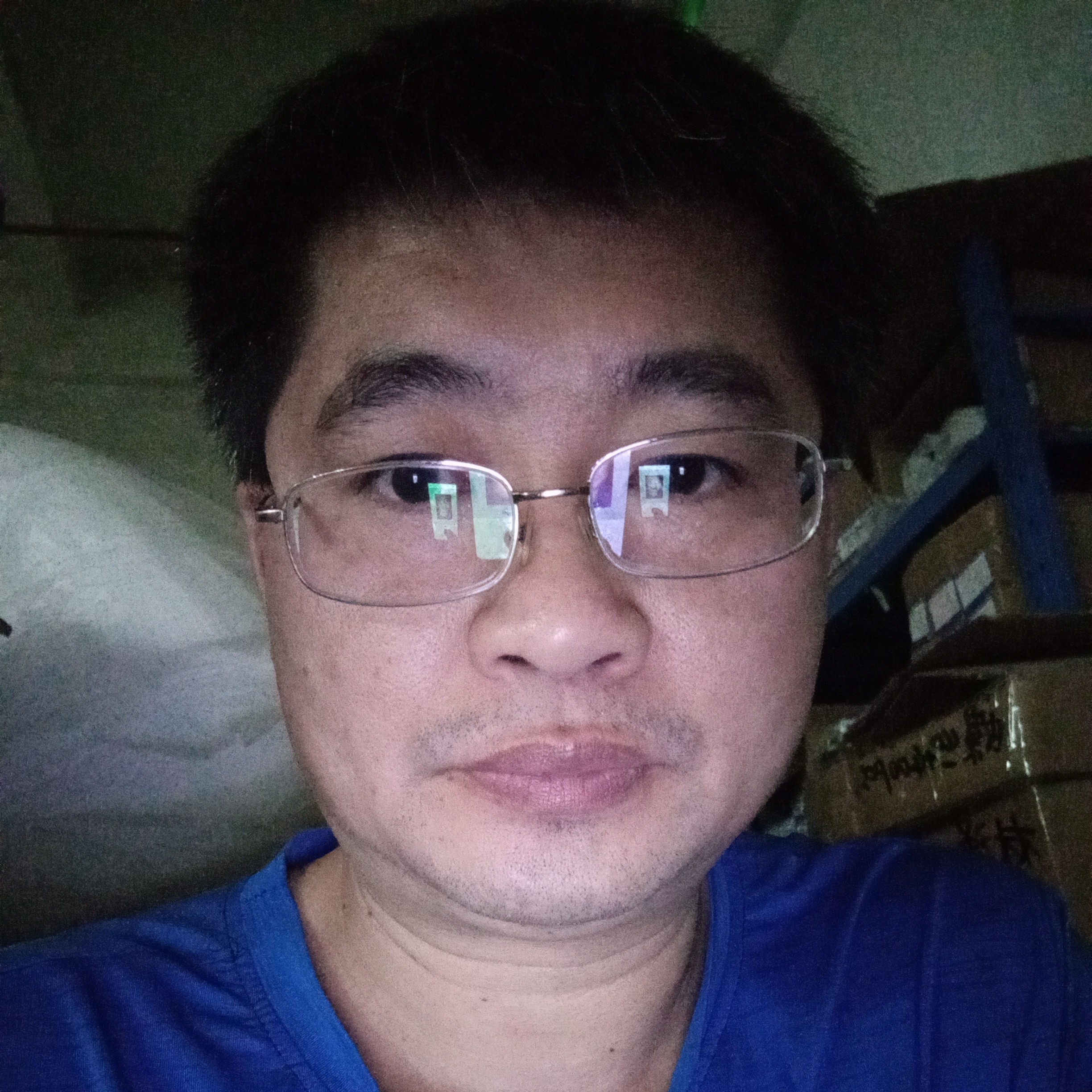 我们的闻白开水的照片