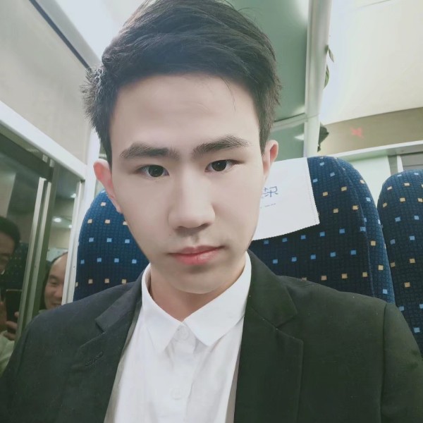 九三。。的照片