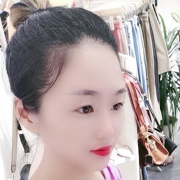 简单凝眸白开水的照片