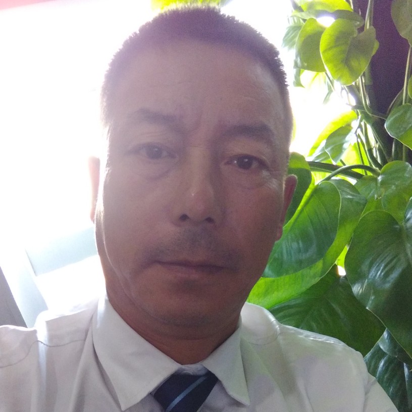衬衫单薄的照片