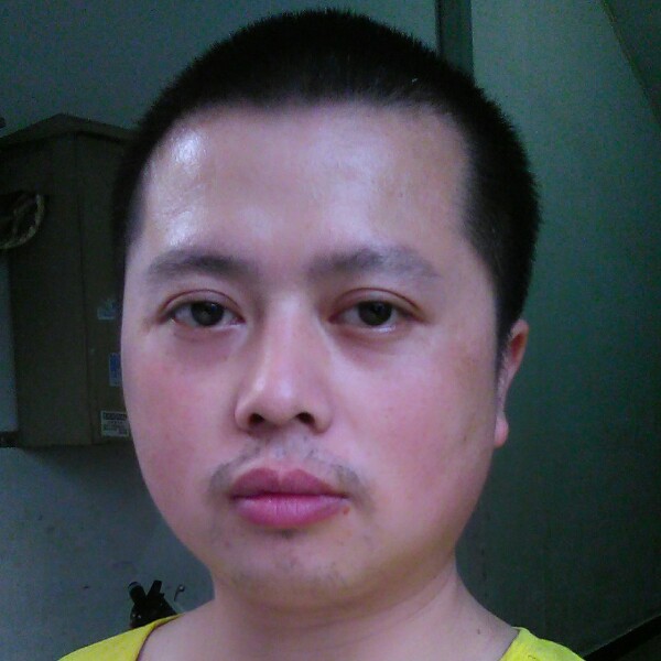 梁禾二的照片