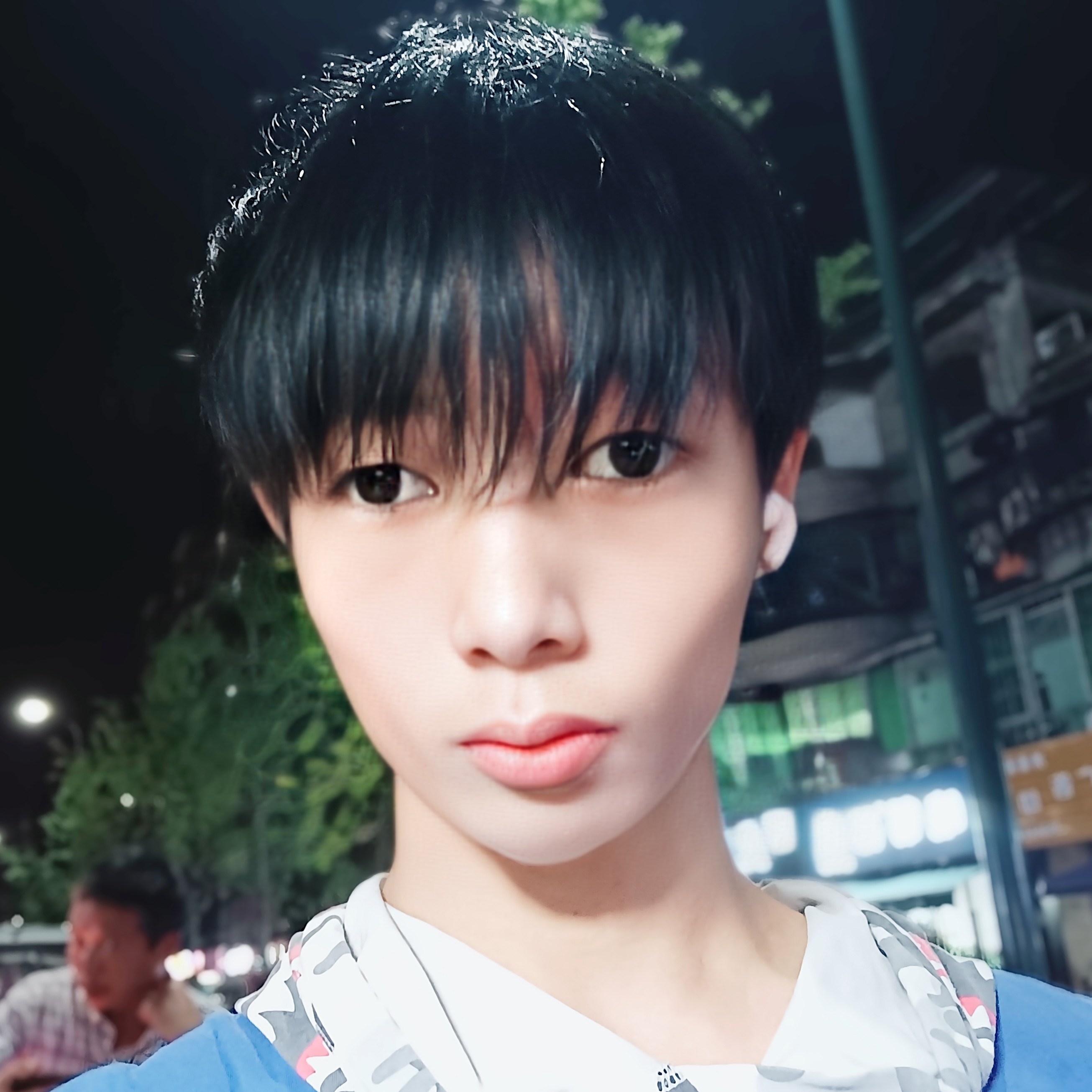 傲娇用少女的照片