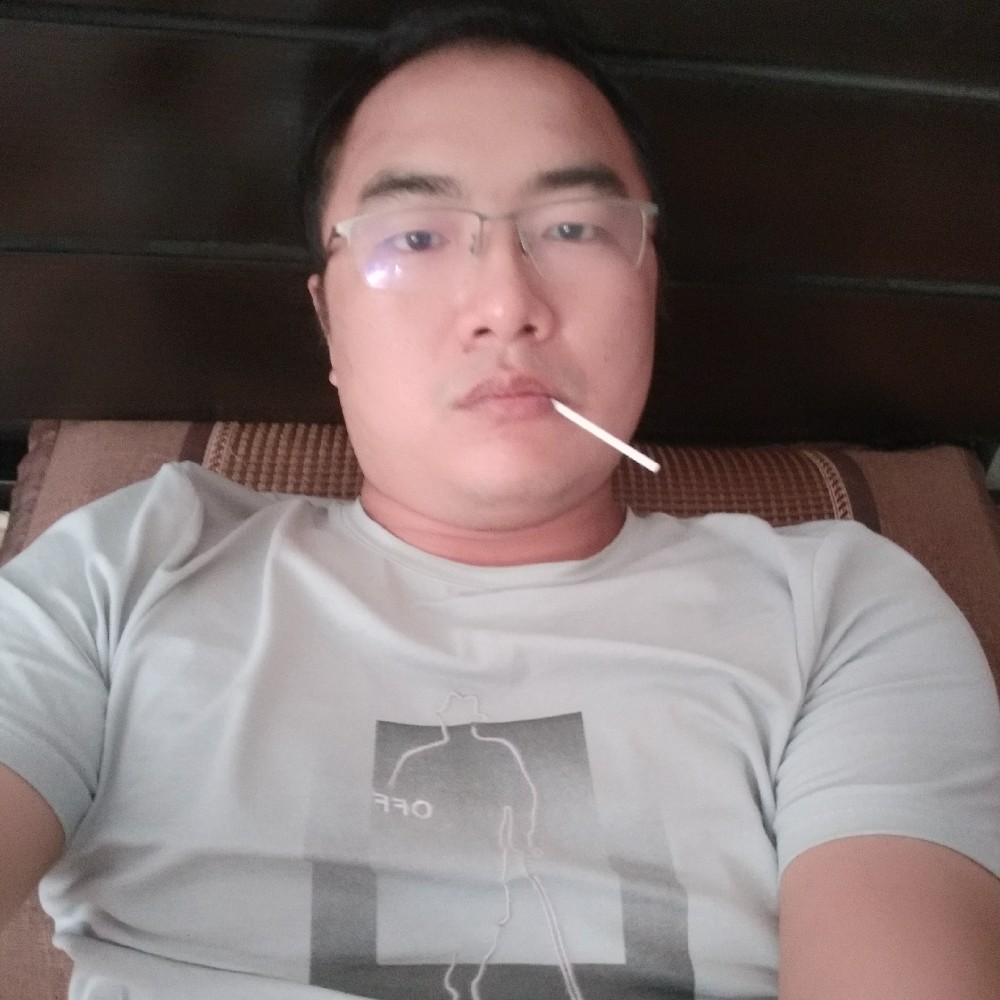 淡然一笑~的照片