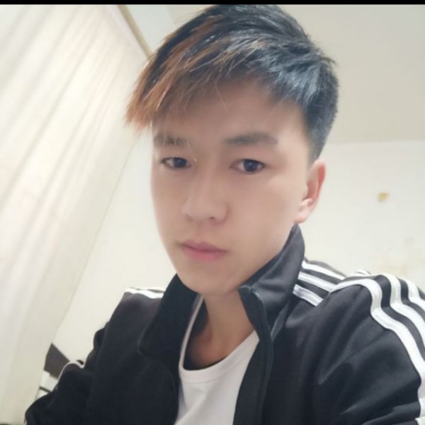 谎言丶还是曾经的的照片