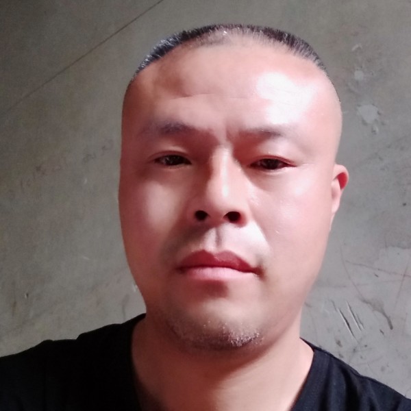 河马哭泣的照片