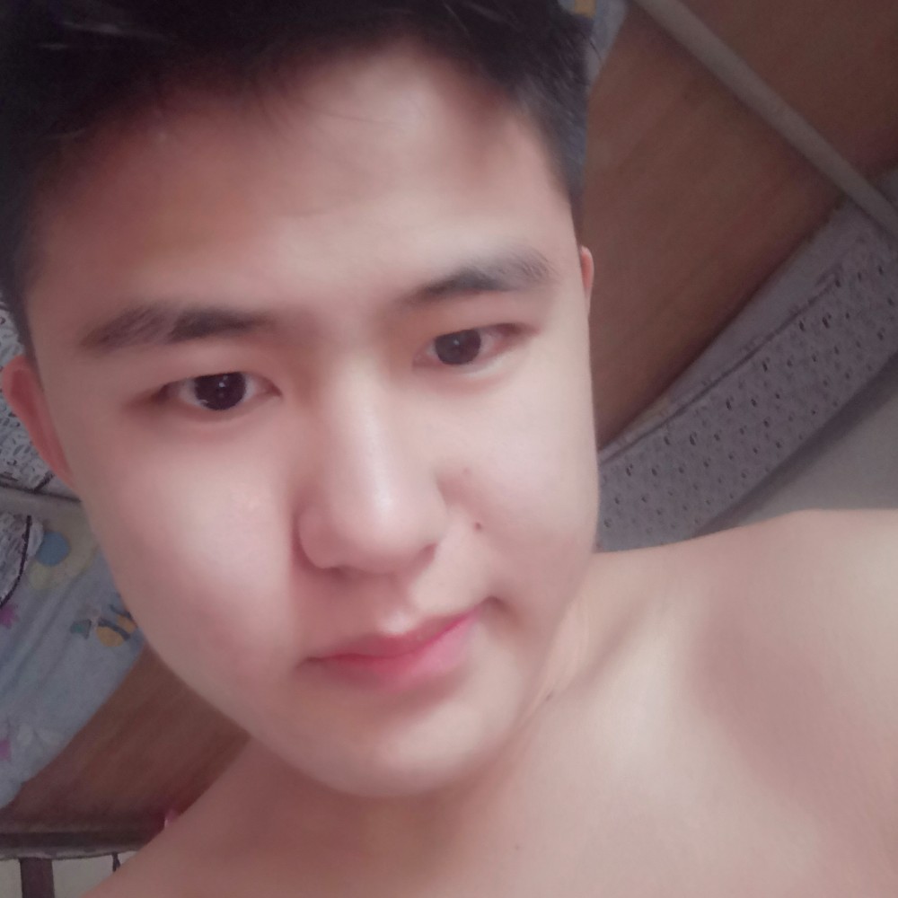 谈笑普生的照片