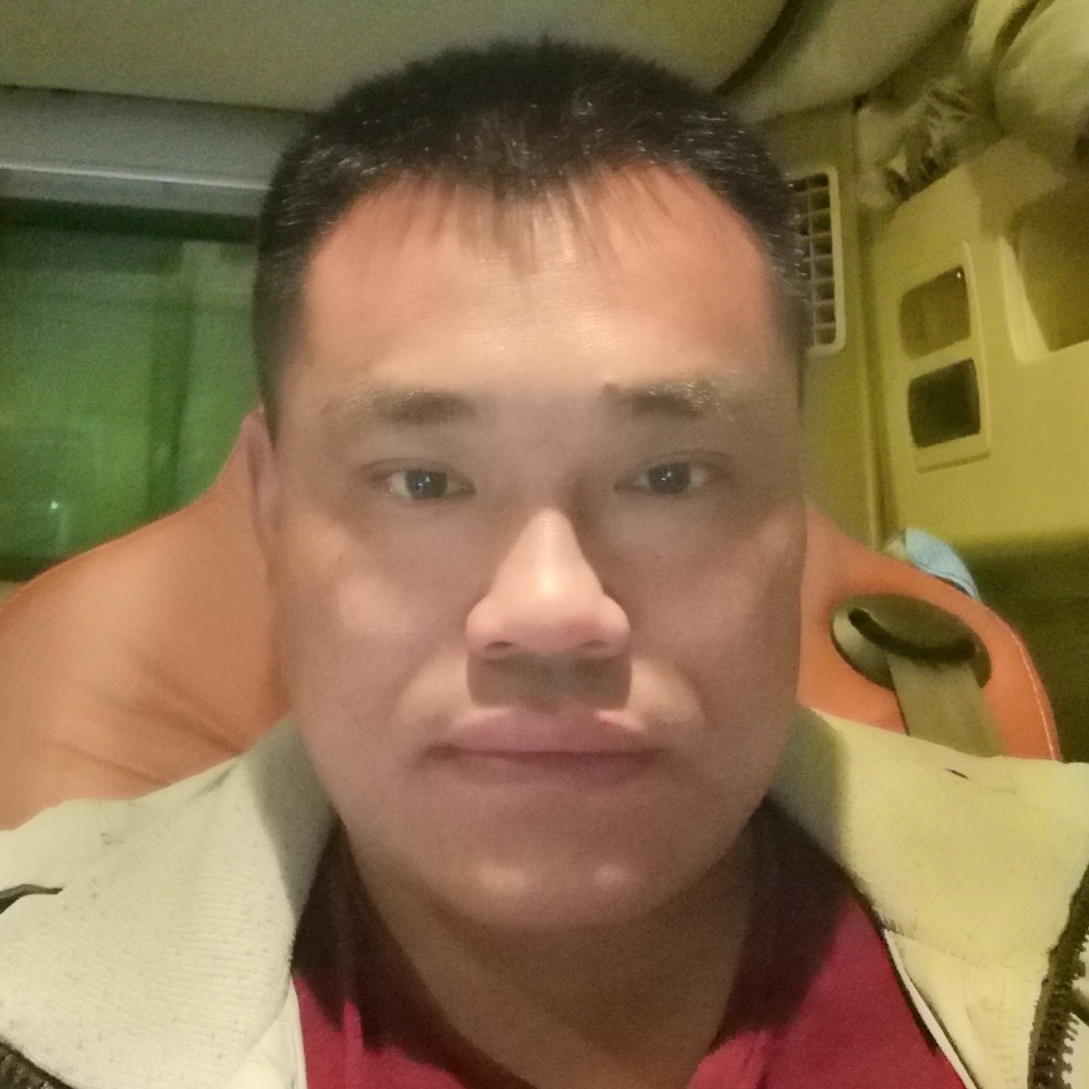 离歌淡定的照片