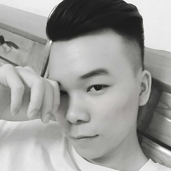 唠叨痴男的照片