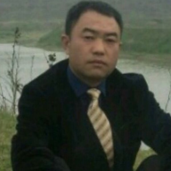 大米保卫耍酷的照片