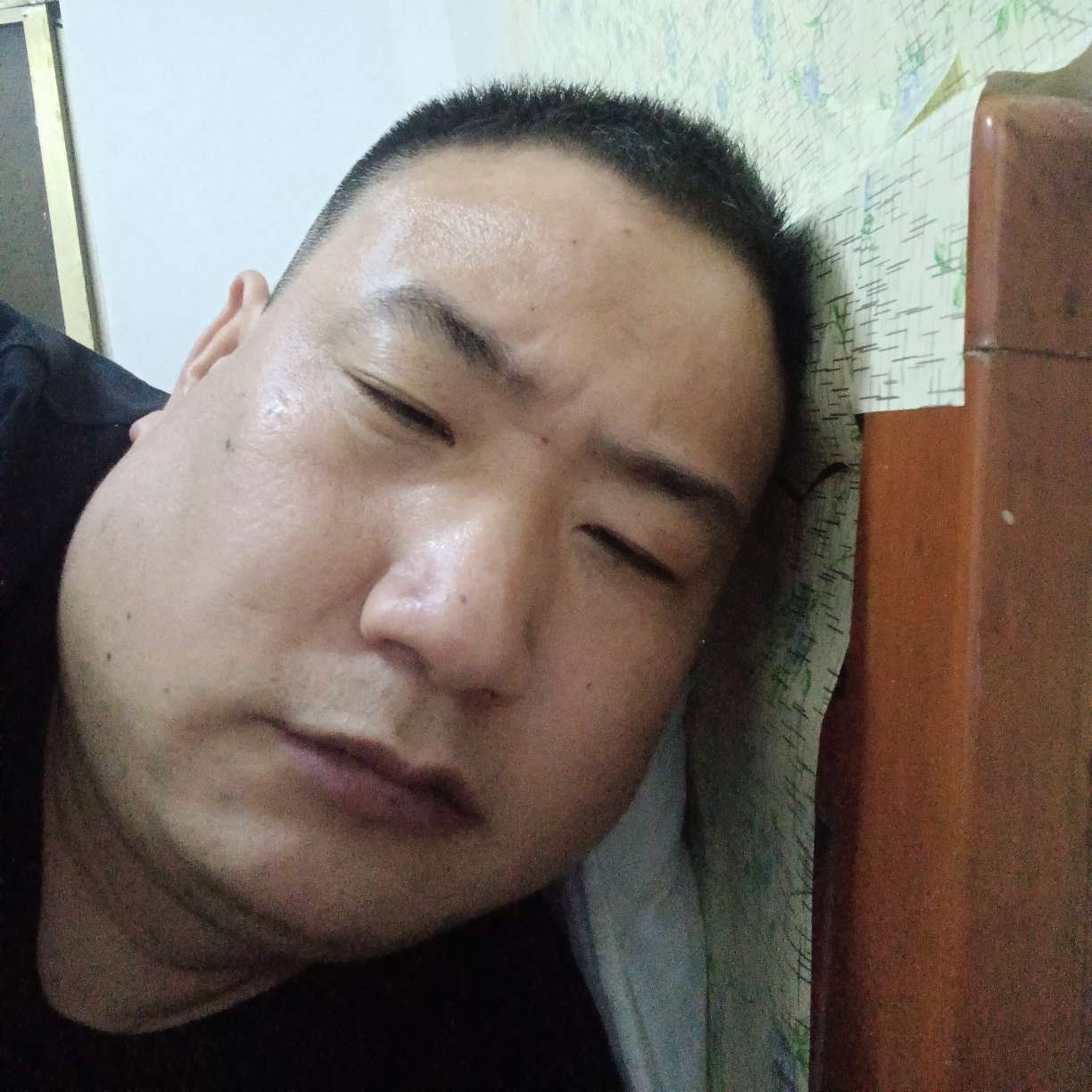 阳光笑晨曦的照片