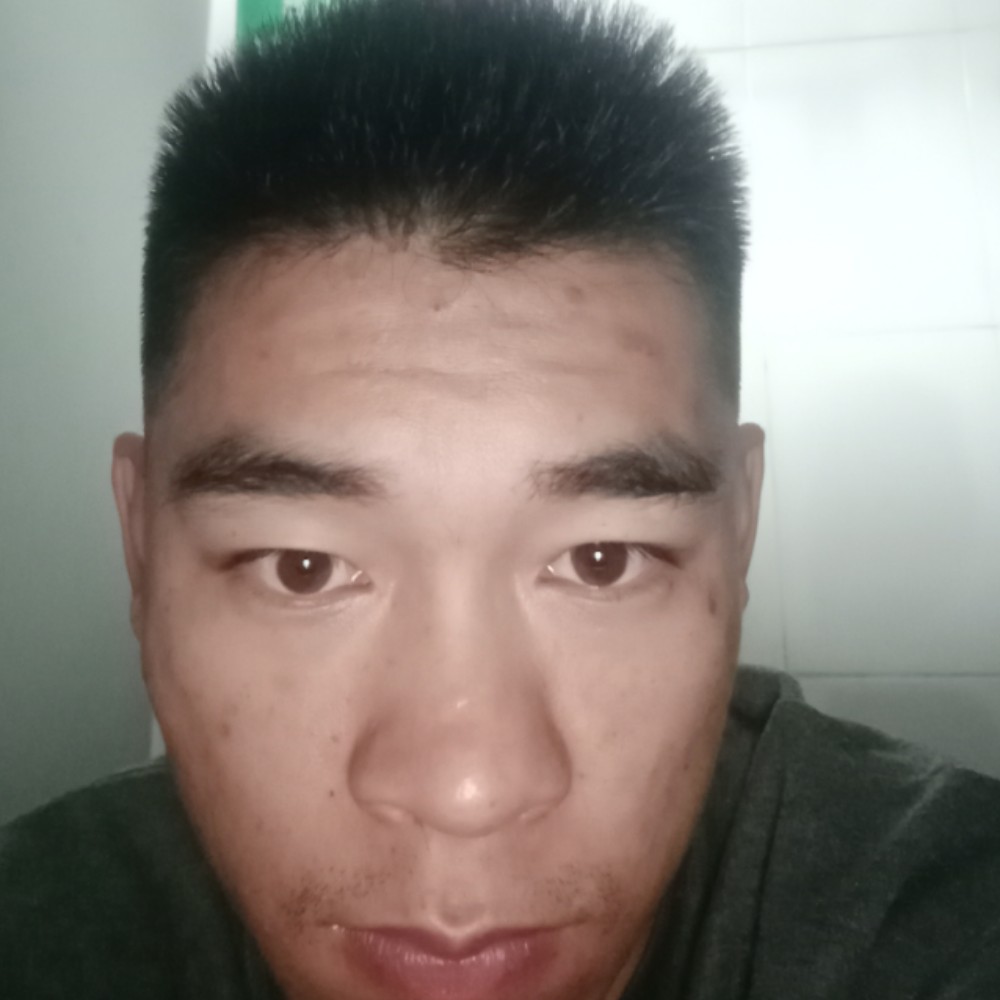 忧心漫步秀发的照片