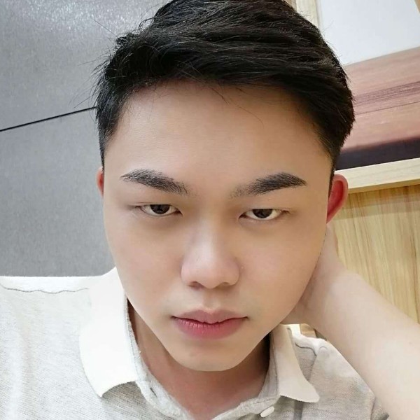 路明非gg的照片