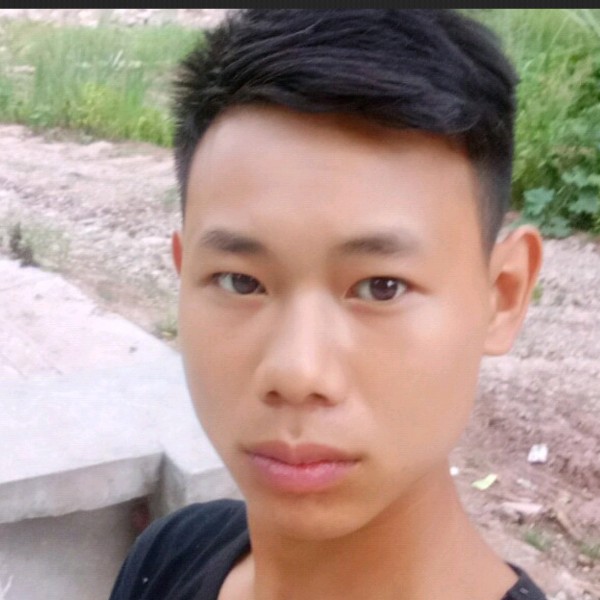 帅气的九九的照片