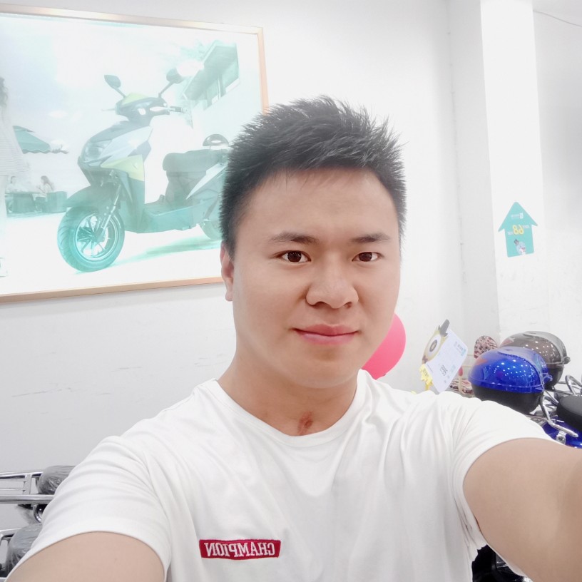 格律碟影的照片