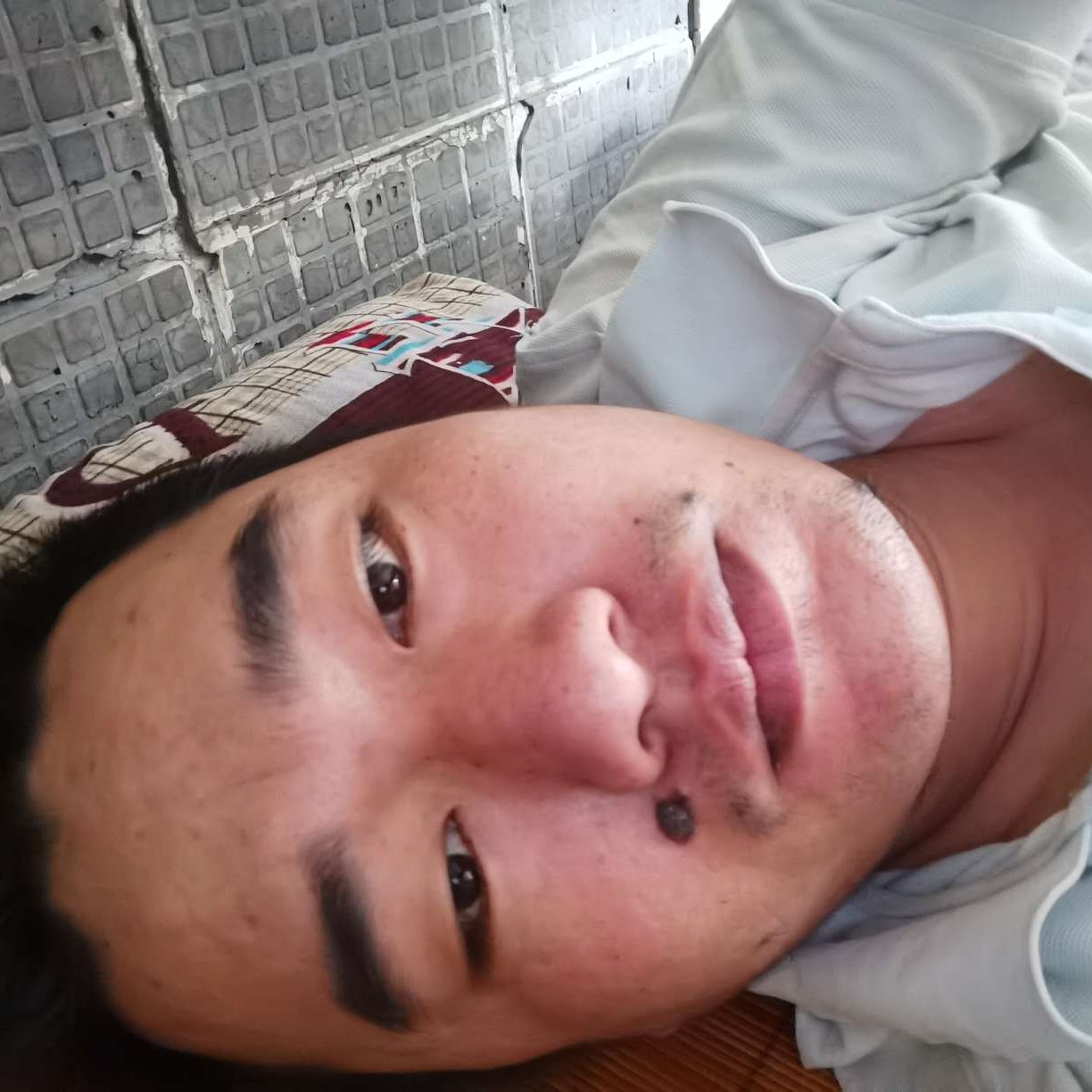 爱听歌还高跟鞋的照片