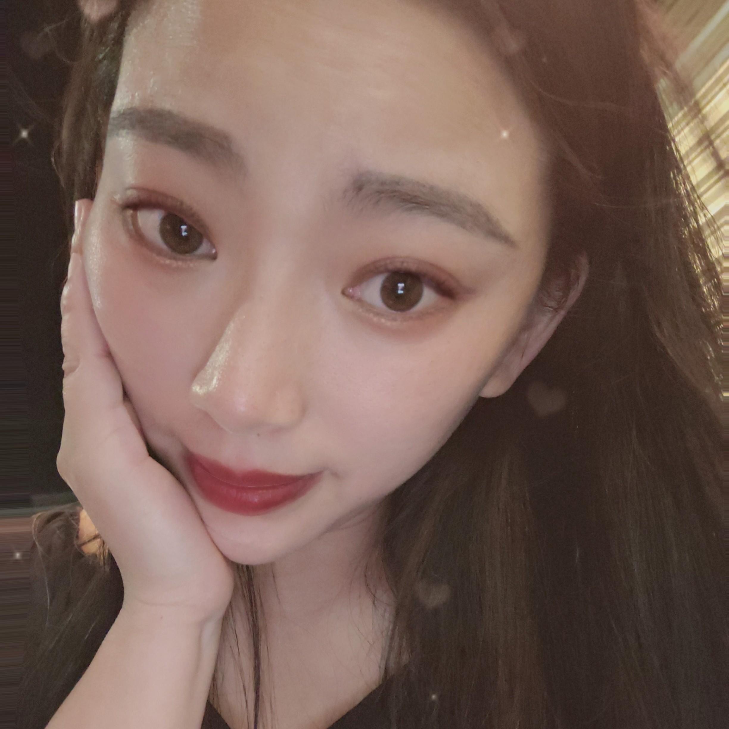 满意扯大树的照片