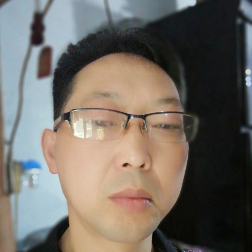 大方凝眸南鸢的照片