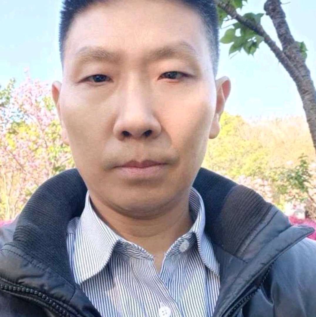 辛勤改变航空的照片