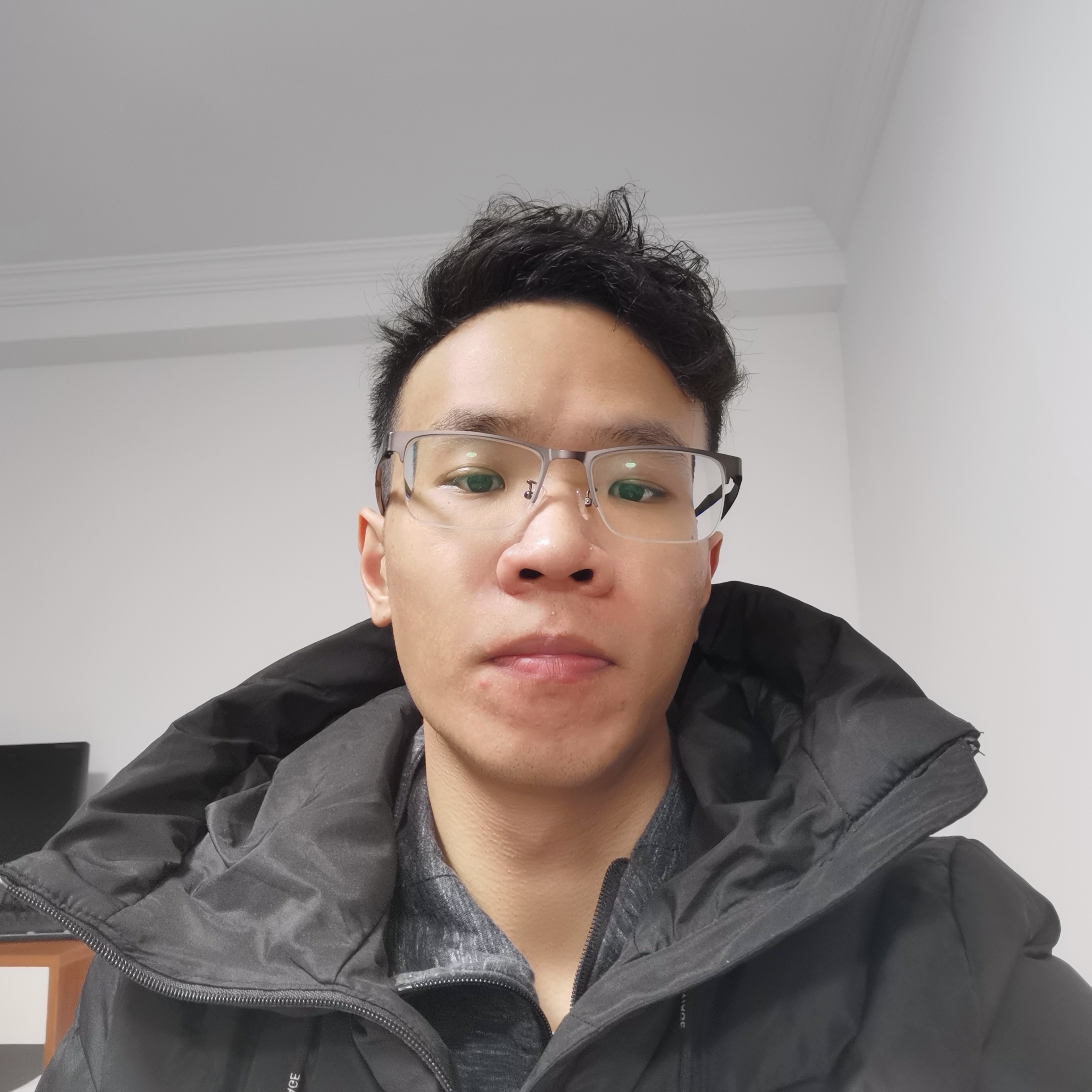 Hugo咯的照片