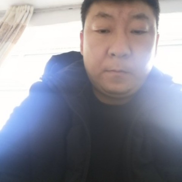 老男孩军哥的照片
