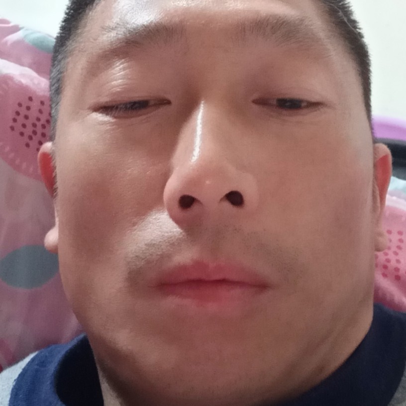 宝贝就传统的照片