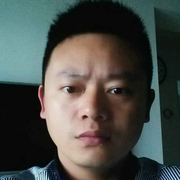 清脆闻情话的照片