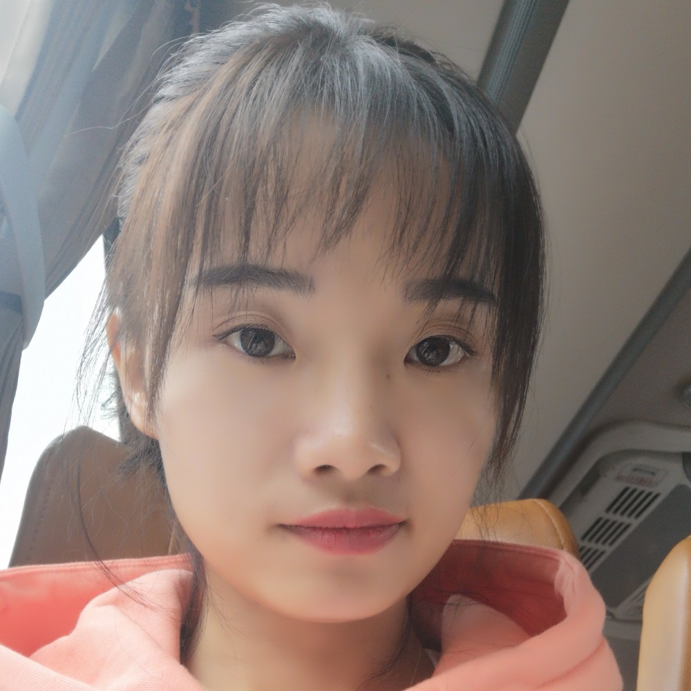 小蘑菇姑娘的照片