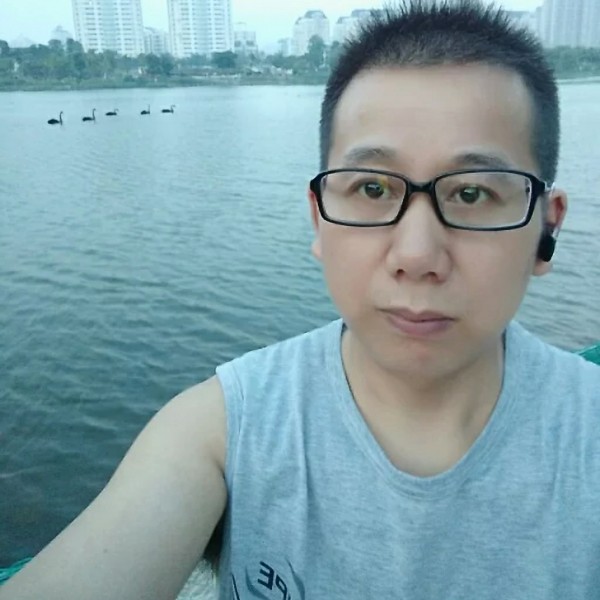 潇洒耳机的照片