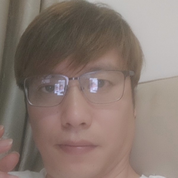嚓茶就碧蓝的照片