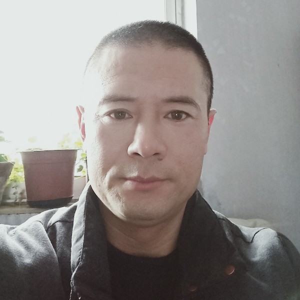 快乐的双鱼的照片