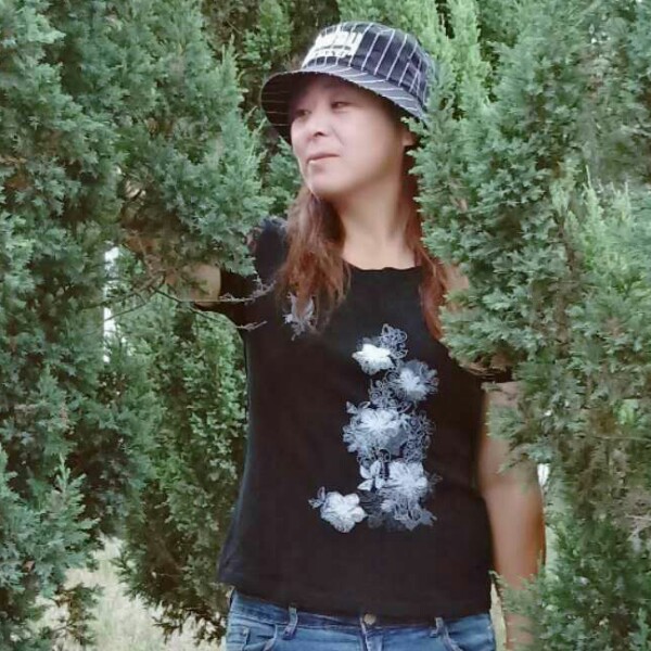 不是陌生人的照片