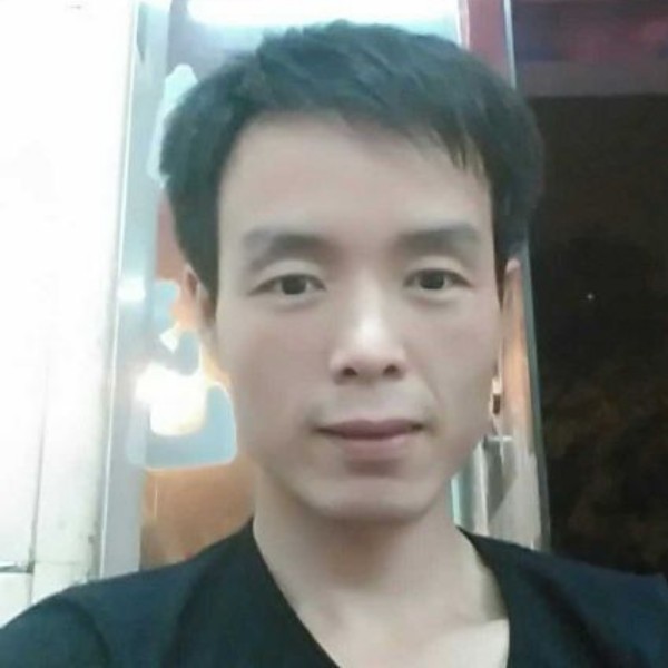 鳗鱼邂逅时空的照片