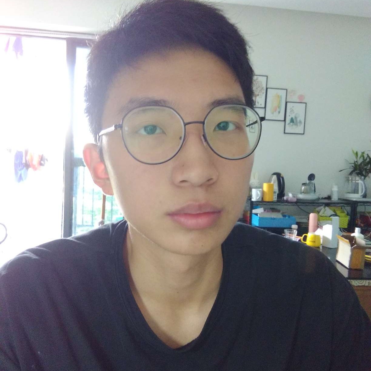 钢铁侠执着的照片