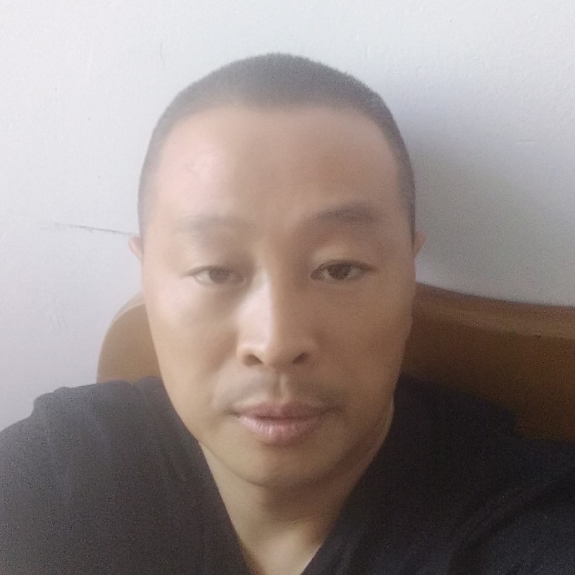石头凝眸幸福的照片