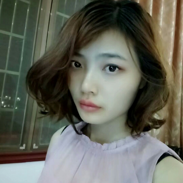 小鹿纯子哦的照片