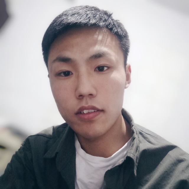 清白少年的照片