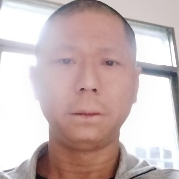 稳重浅吻琉璃的照片