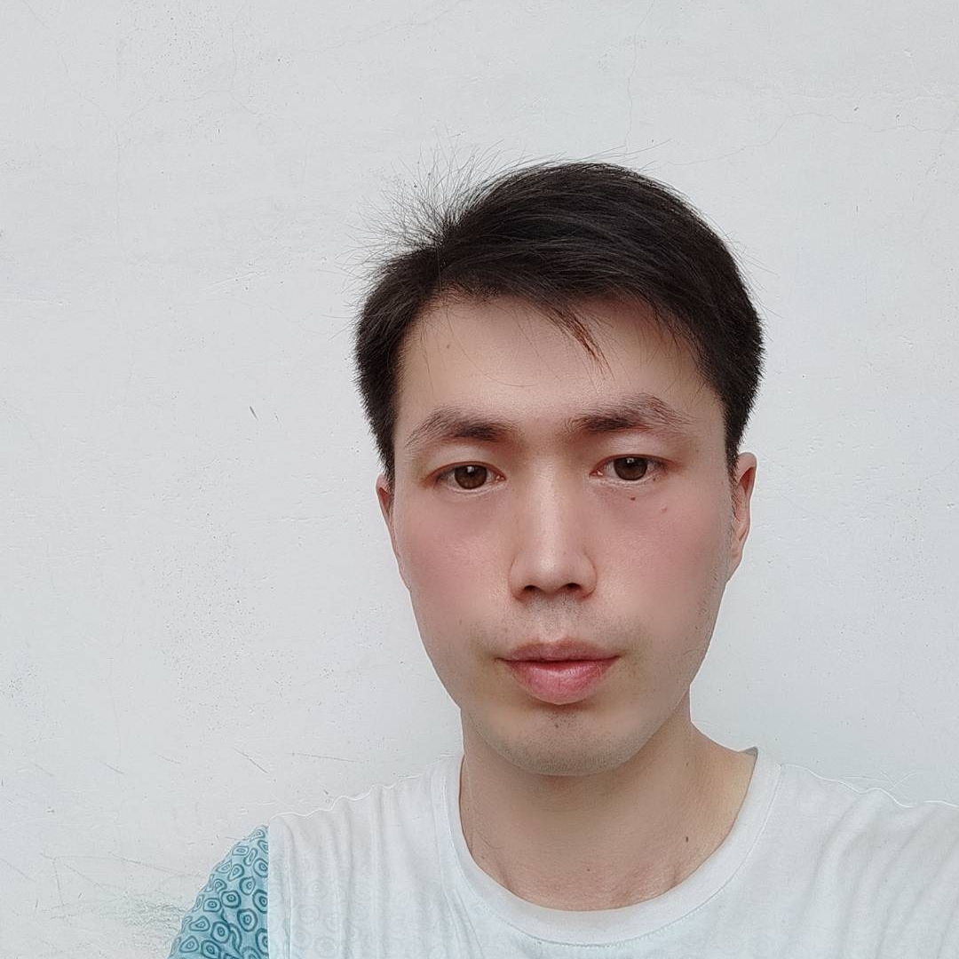 大地挽手欣喜的照片