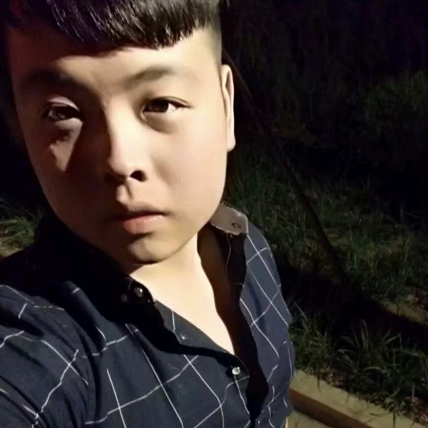 傲娇凝眸高山的照片