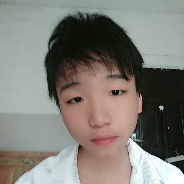 肖羽星的照片