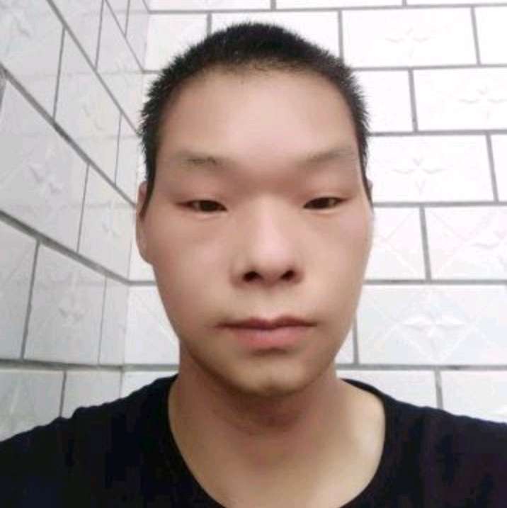 发卡与想人陪的照片