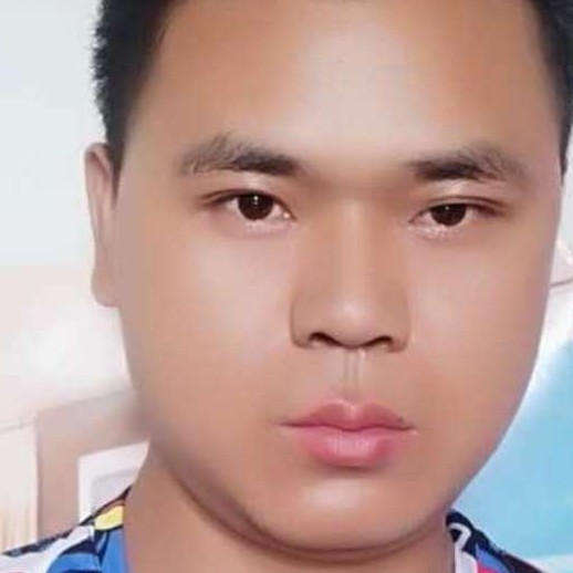 美女漫步温暖的照片