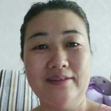 隐忍鞋子的照片